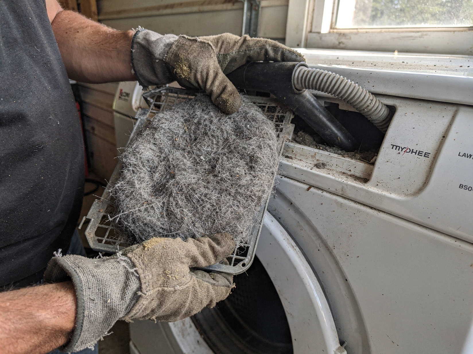 Cleaning Dryer Lint Trap service in Castle Pines, CO